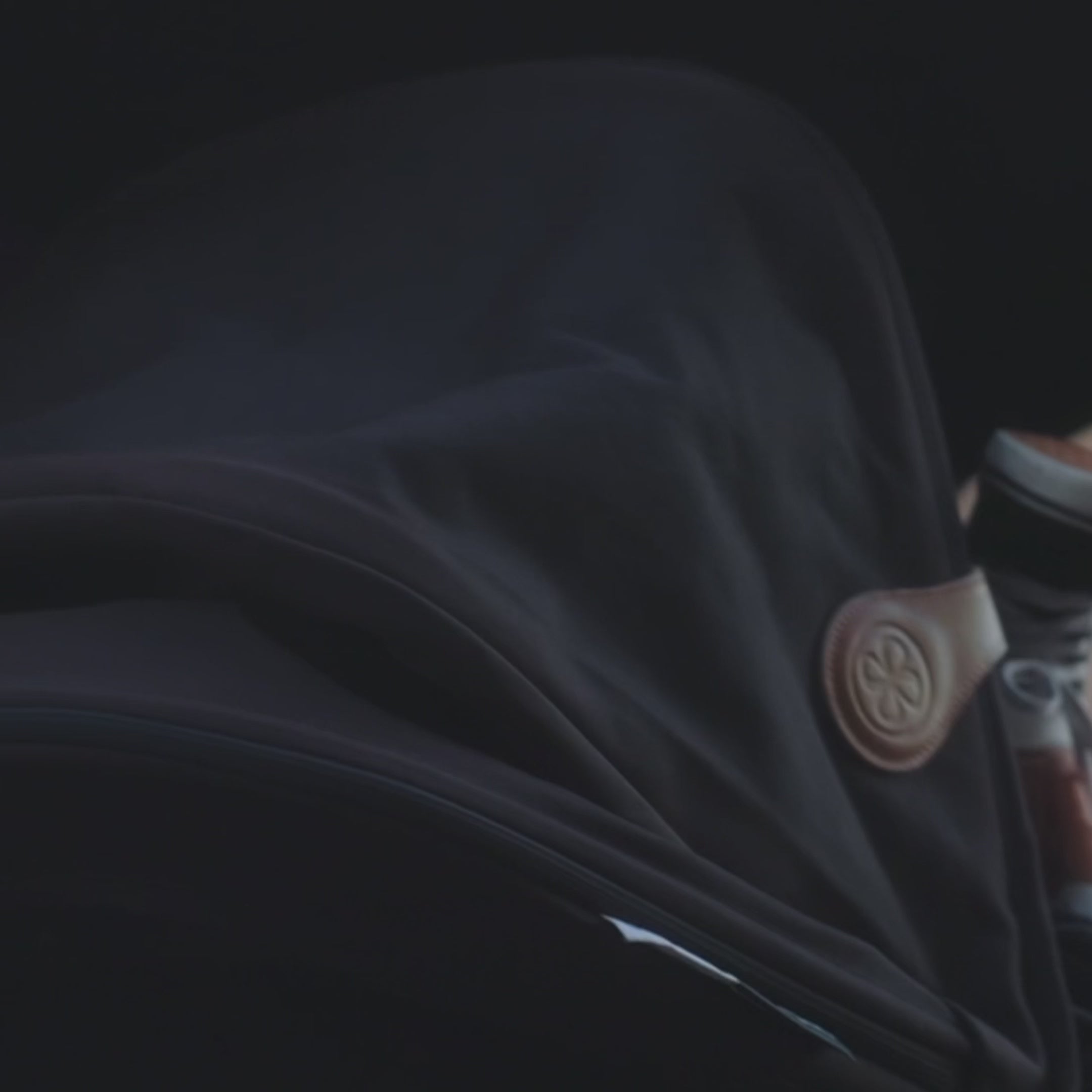 Load video: UV Blanket in Midnight Black – UPF 50+